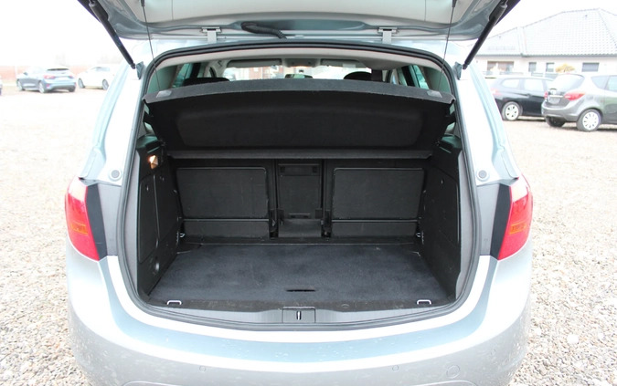 Opel Meriva cena 22900 przebieg: 176000, rok produkcji 2011 z Sianów małe 667